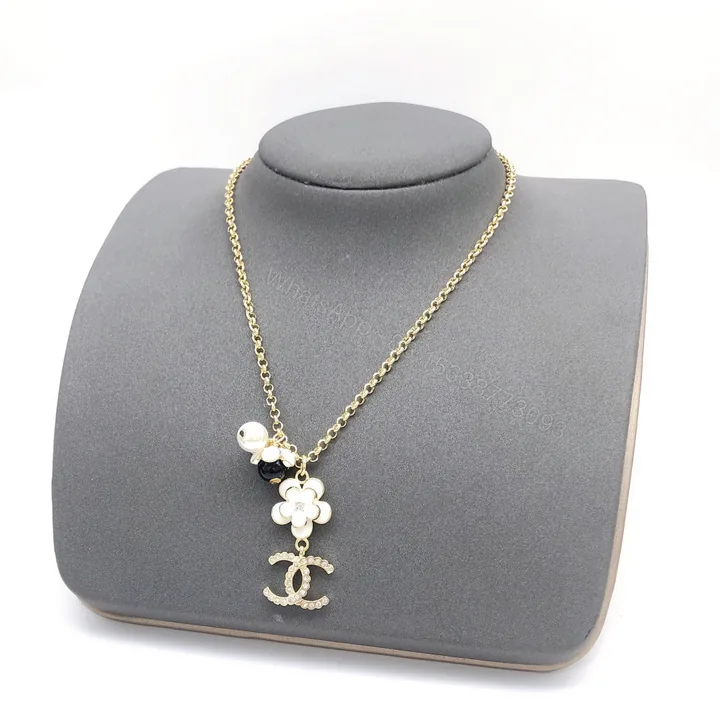 View 1 of EN – Lux Necklace CHL006