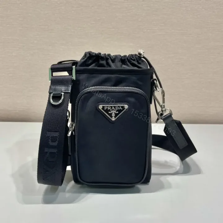 View 1 of 高仿Prada*Re-Edition系列2ZH155手機包免檢版