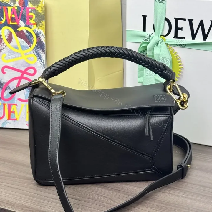 View 1 of 高仿Loewe*Puzzle系列1100小牛皮單肩包黑色小號免檢版