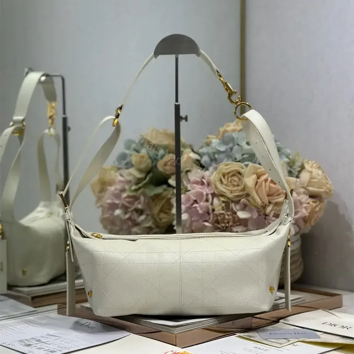 View 1 of 高仿Dior*D-Journey系列M2416M030小牛皮單肩包小號白色免檢版
