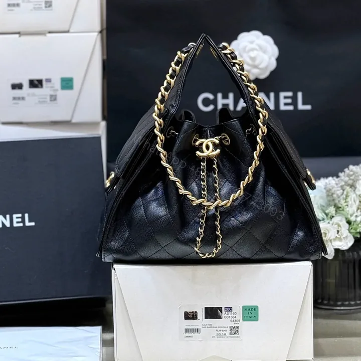 View 1 of CHANEL 25 HANDBAG IN BLACK 30 GRAINED CALFSKIN GOLD HARDWARE