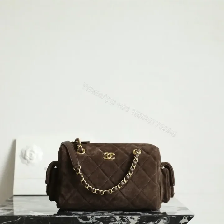 View 1 of 高仿Chanel*25K系列AS5792麂皮腋下包巧克力小號免檢版