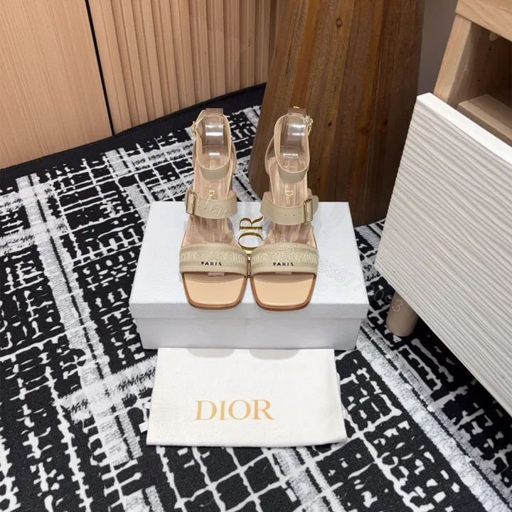View 1 of 高仿Dior*Dway3系列KDO183高跟刺繡涼鞋膚色免檢版