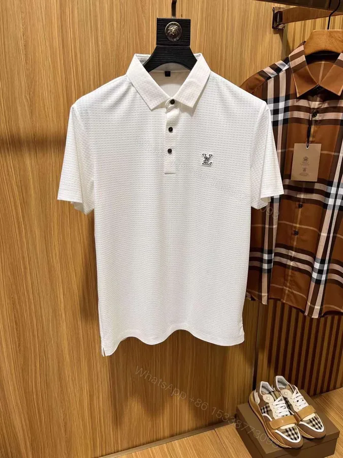 View 1 of FIRST COPY LOUIS VUITTON SEAMLESS FABRIC T-SHIRTS