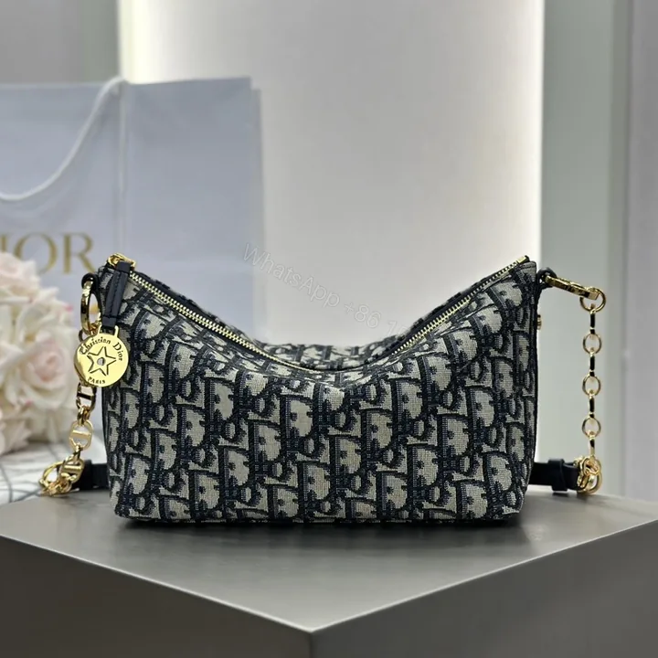 View 1 of 高仿Dior*Star系列S3202M928鏈條單肩腋下包印花免檢版
