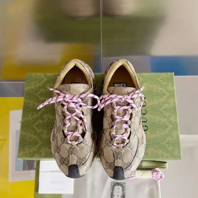 View 1 of MEN’S GUCCI RUN SNEAKER – GC140