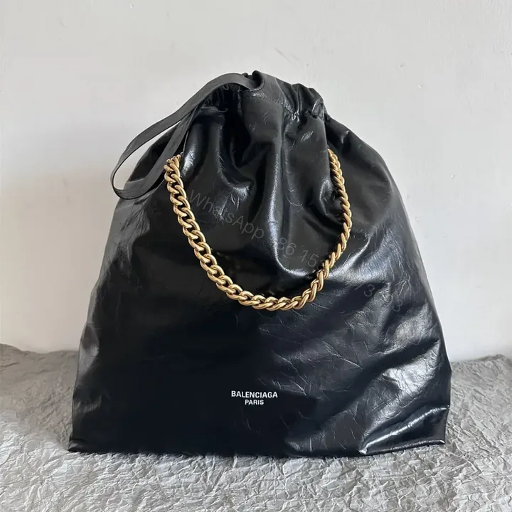 View 1 of 高仿Balenciaga2023年新款Crushtote垃圾袋大號