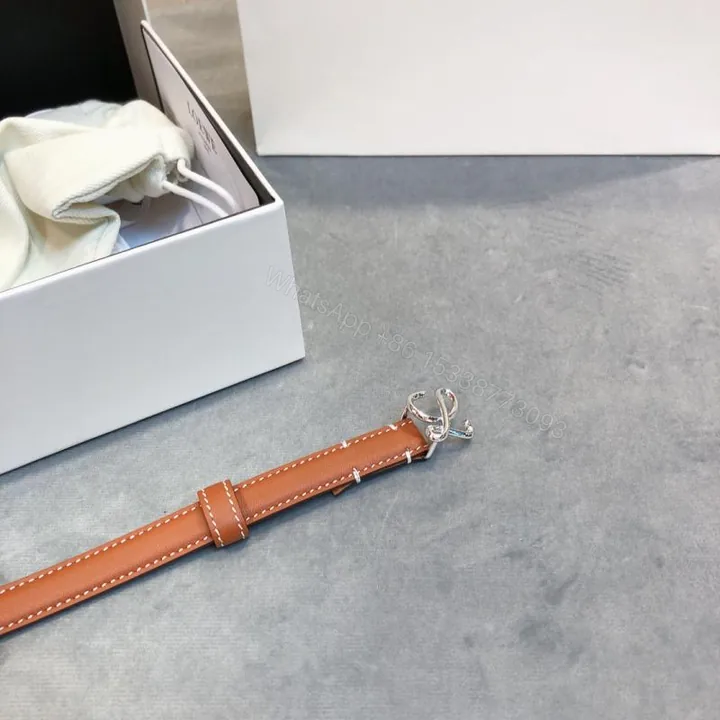 View 1 of Loewe罗意威2020秋冬新款 光滑小牛皮腰带_高仿a货厂家-奢品库