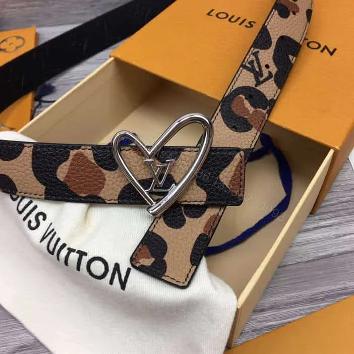 View 1 of LOUIS VUITTON HEART BELT – B174
