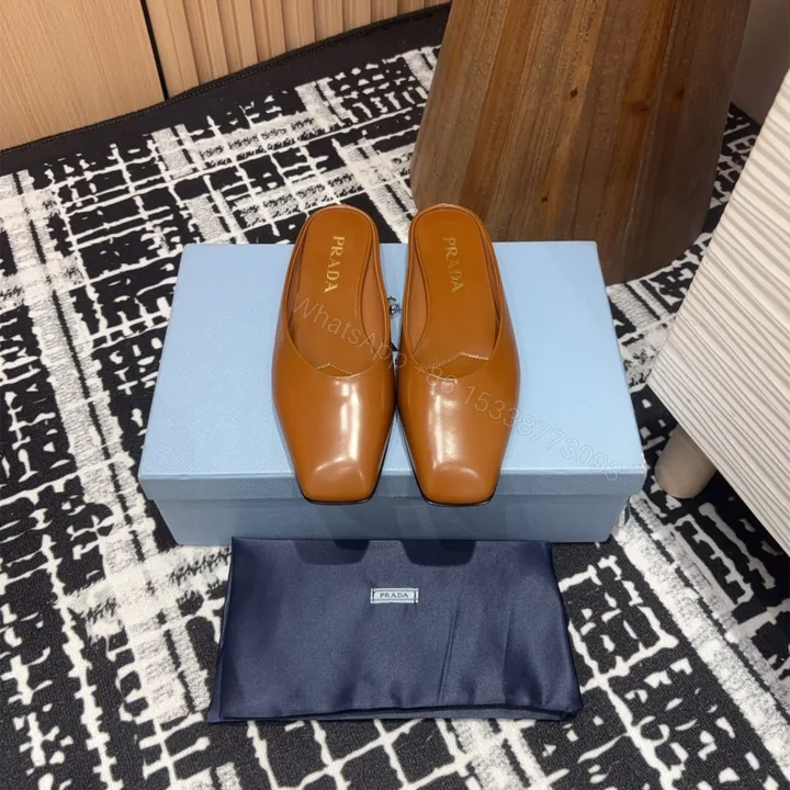 View 1 of 高仿Prada*1S825B方頭皮質休閒拖鞋棕色免檢版