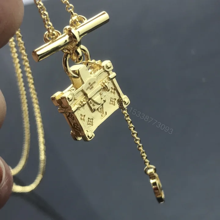 View 1 of EN – Lux LV Necklaces 069