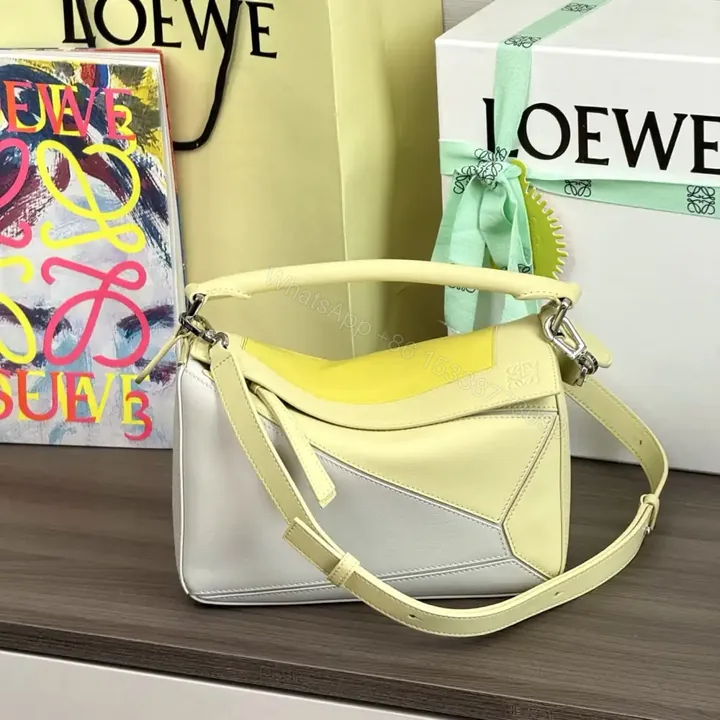 View 1 of 高仿Loewe*Puzzle系列0144幾何拼接手袋黃晶色小號免檢版