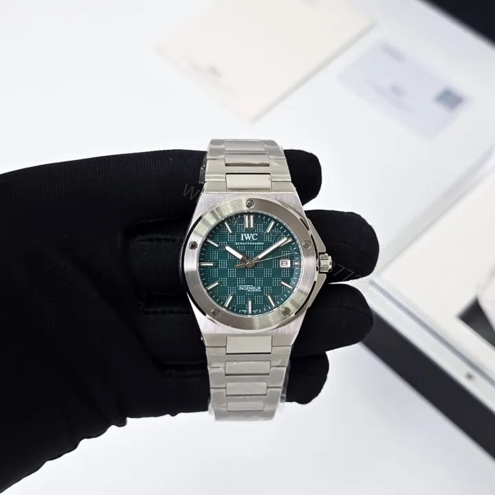 View 1 of IWC Schaffhausen Ingenieur Automatic 40 Green Dial IW328903
