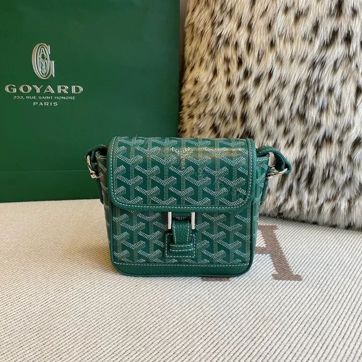 View 1 of 高仿GoyardBeluga限量版mini豆腐包綠色