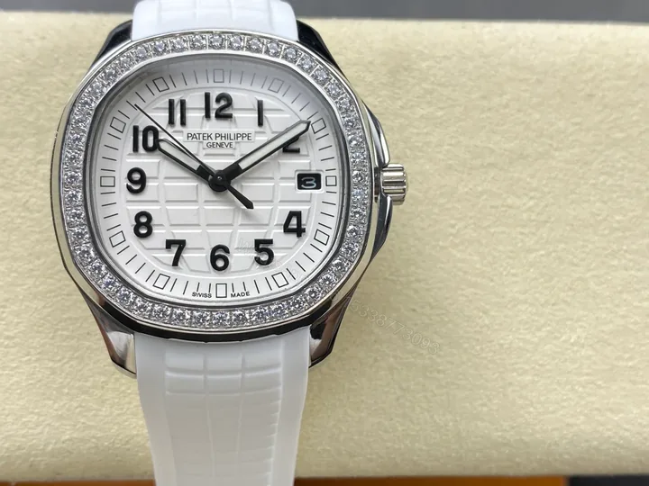 View 1 of Patek Philippe Aquanaut 5067 Stainless Steel White 5067A-024