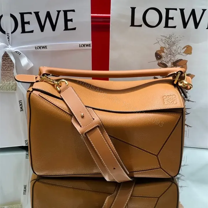 View 1 of 高仿Loewe*Puzzle系列2530單肩包焦糖色中號免檢版