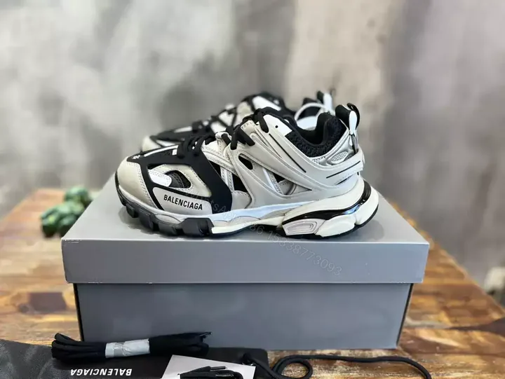View 1 of BALENCIAGA TRACK SNEAKER – BB254