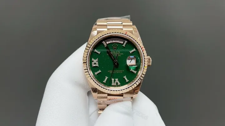 View 1 of Rolex Day-Date 36 Everose Gold – Fluted Green Aventurine President 128235-0068