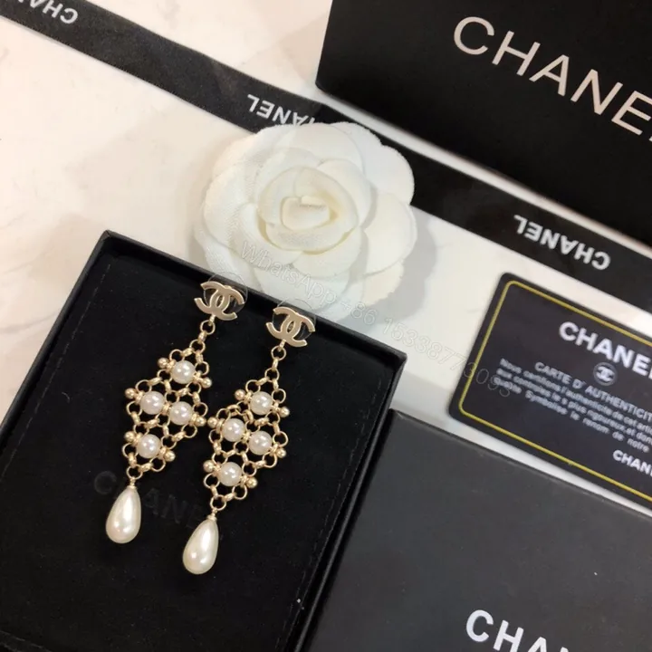 View 1 of EN – Lux Earring Chanel 020