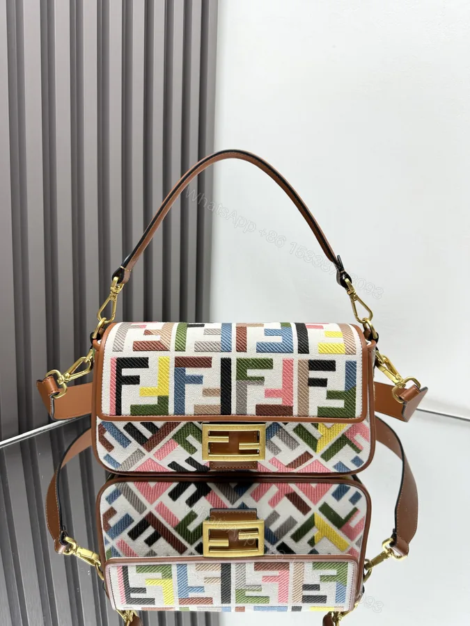 View 1 of Fendi一比一彩色FF刺繡Baguette法棍包 幾何拼色斜背包