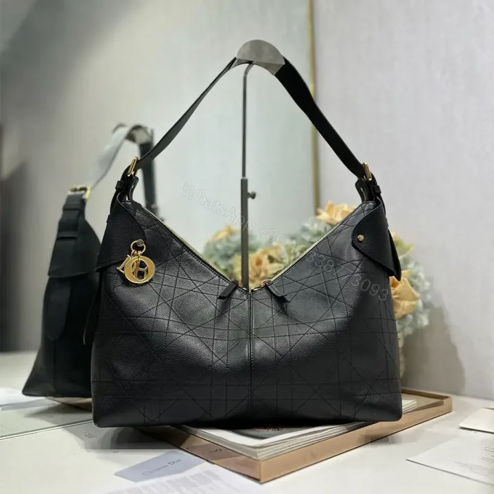 View 1 of 高仿Dior*Voyage系列M284M902小牛皮單肩包大號黑色免檢版