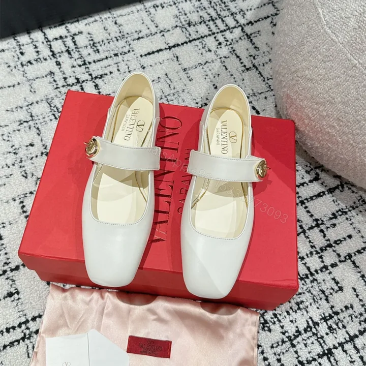 View 1 of 高仿Valentino*5W2S0JD方頭單鞋小牛皮白色平底免檢版