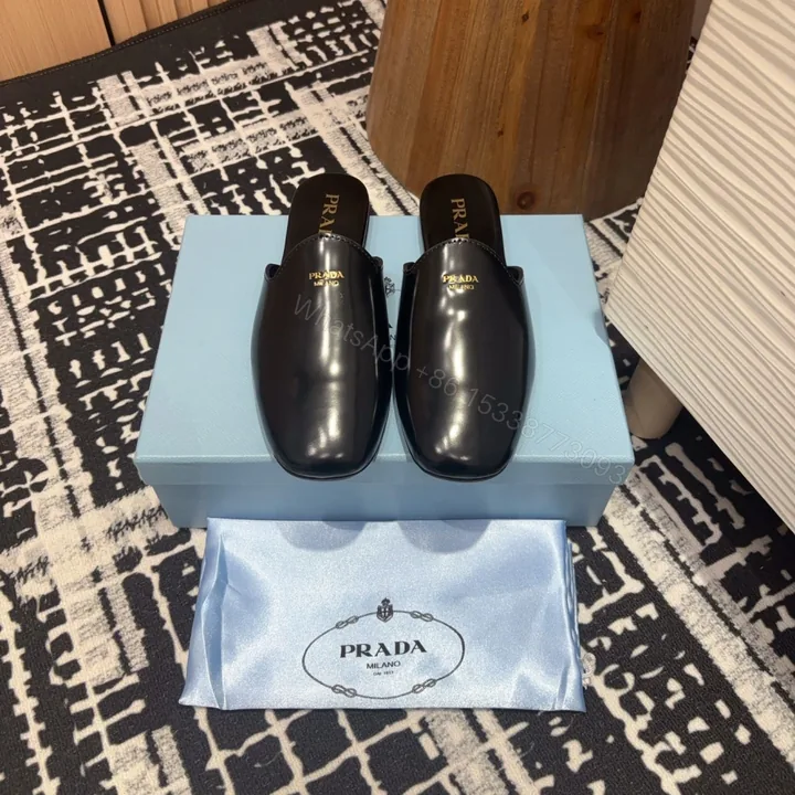 View 1 of 高仿Prada*2S2987圓頭皮質休閒套腳拖鞋黑色免檢版