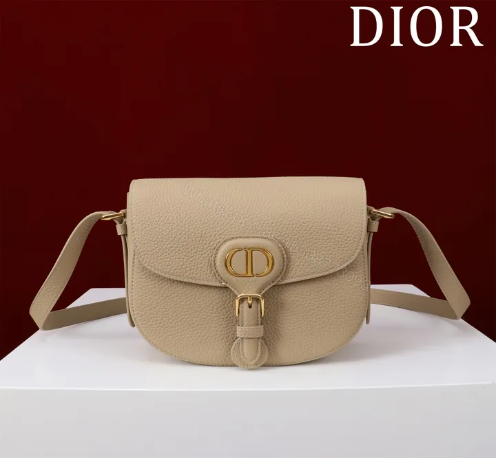View 1 of Dior A貨奶油杏荔枝皮Bobby半月包 女士款溫柔百搭必入色系