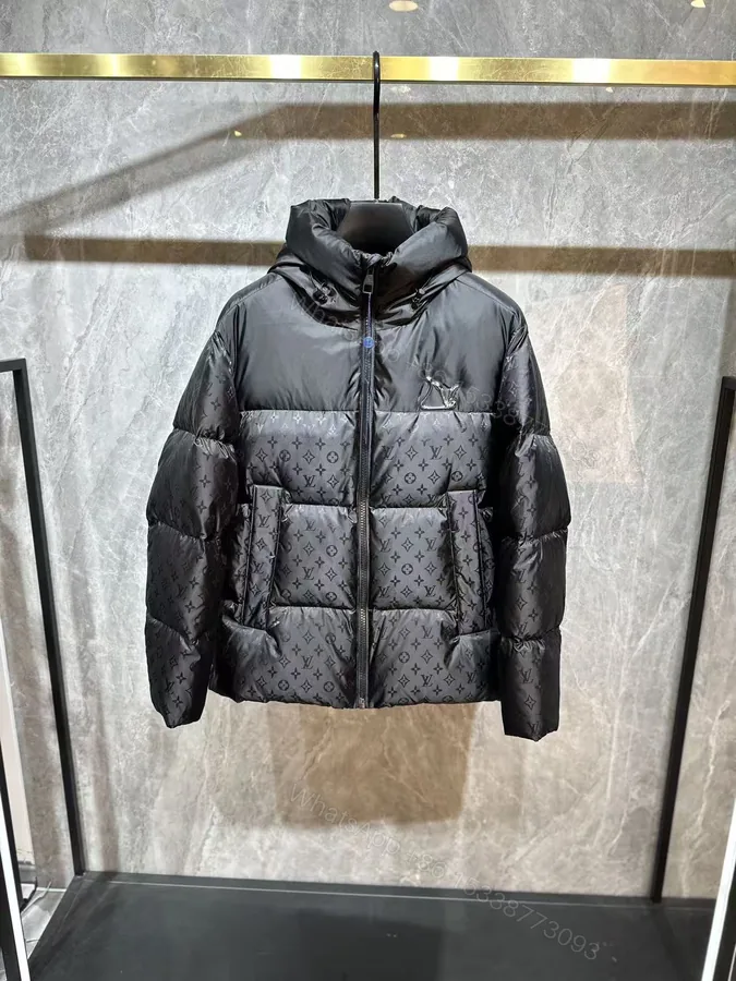 View 1 of LV原單黑色Monogram羽絨外套 男士冬季保暖立領連帽款