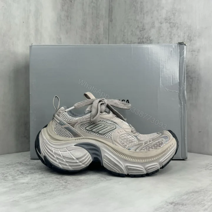View 1 of Balenciaga 高仿增高跑鞋 男士米灰撞色設計 霸氣厚底修飾腿型