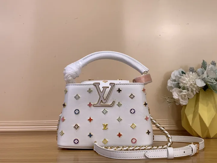 View 1 of LV A貨 女款 Capucines 白色彩色鉚釘手提包 鏈條斜背包
