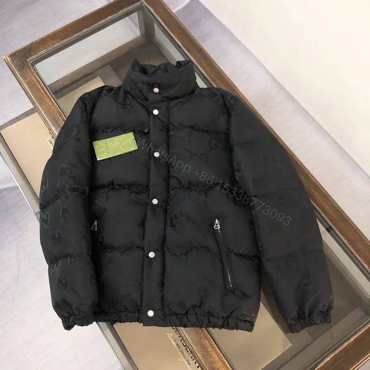 View 1 of Gucci高仿羽絨外套黑色GG壓紋立領設計百搭款