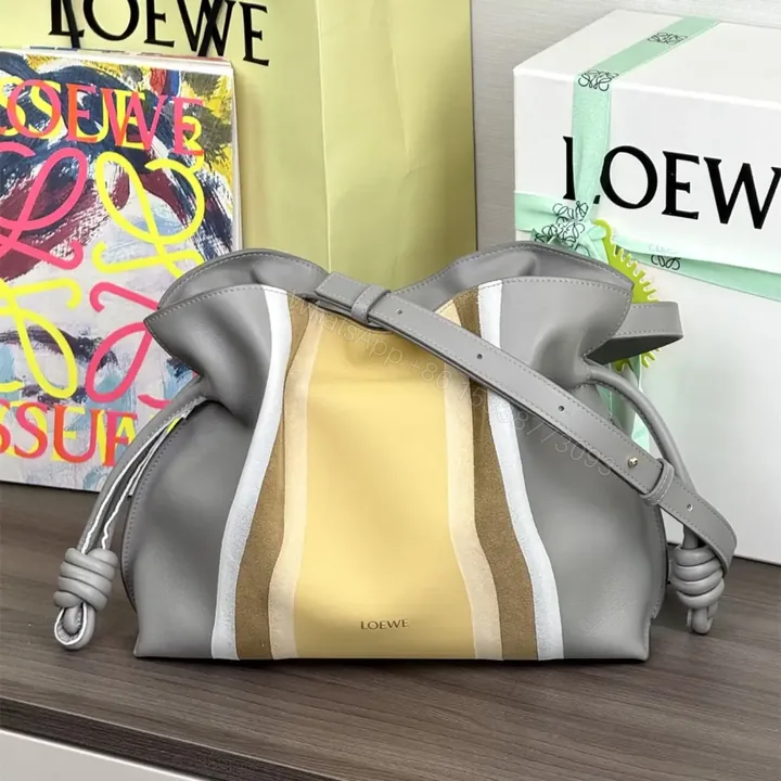 View 1 of 高仿Loewe*Flamenco系列5698拼皮單肩包灰土黃中號免檢版