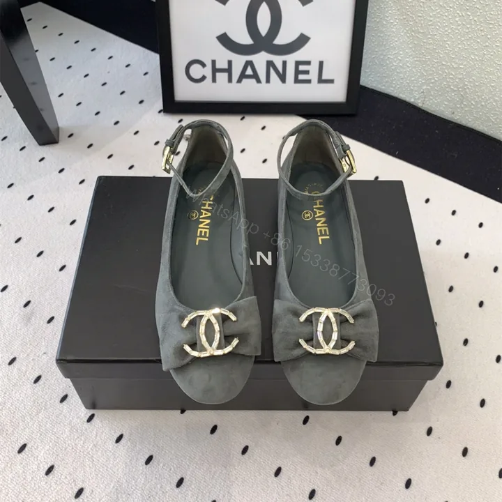 View 1 of 高仿Chanel*24K系列G46022A絲絨塔扣瑪麗珍鞋灰色免檢版