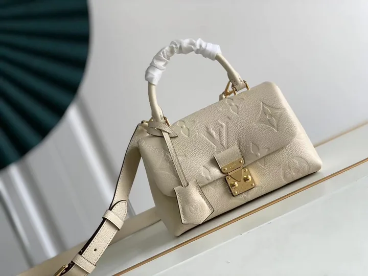 View 1 of LV 高仿 Monogram壓紋鎖扣手提包 米白色金扣設計