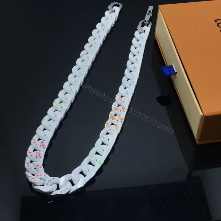 View 1 of EN – Lux LV Necklaces 048