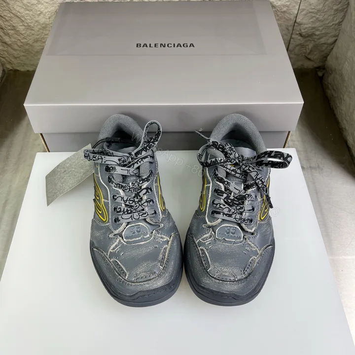 View 1 of Balenciaga 高仿滑板鞋男款 灰黃撞色復古風 潮流街頭風格