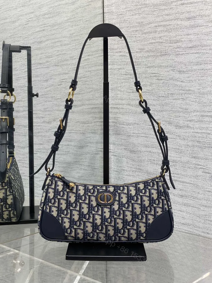 View 1 of Dior精品仿製CD Logo深藍肩背包 女士拼皮復刻款 熱賣人氣款式