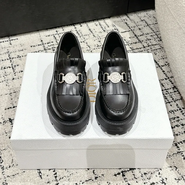 View 1 of 高仿Dior*Emblem系列KDB962女款樂福鞋黑色免檢版