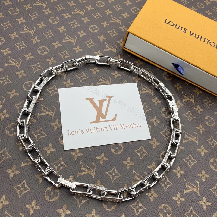View 1 of EN – Lux LV Necklaces 079