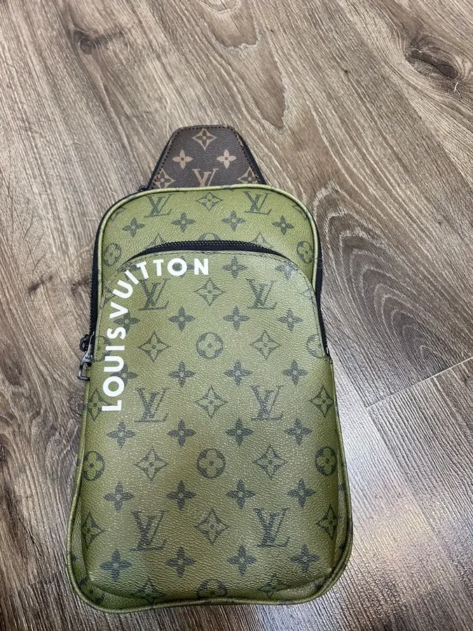 View 1 of LOUIS VUITTON