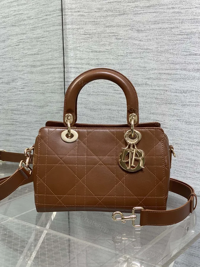 View 1 of Dior 一比一栗棕色小款手提包 迷你可愛藤格紋女用包