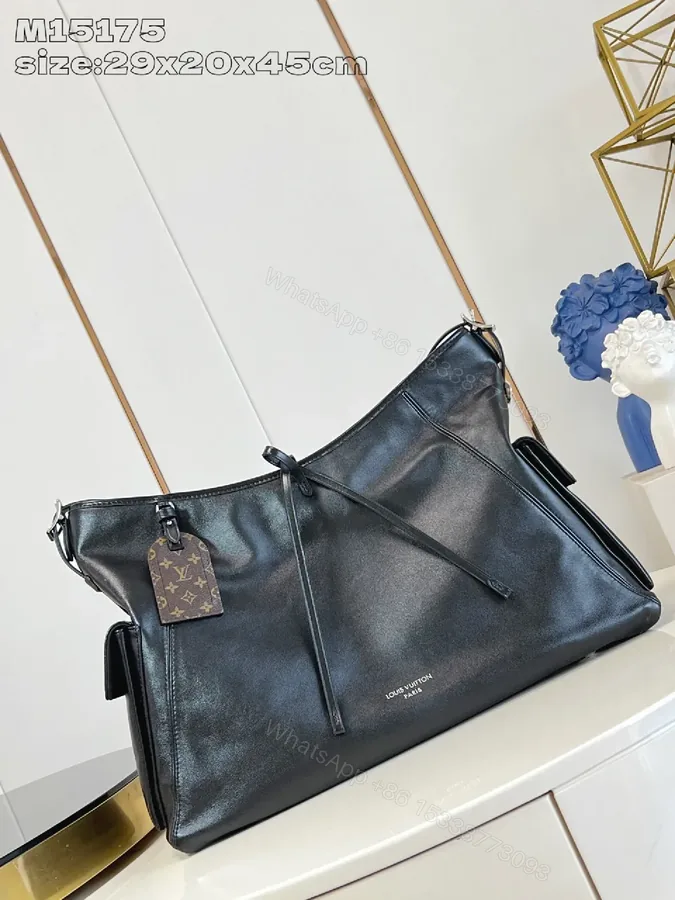 View 1 of Modern Black Leather Tote — Minimalist Luxury, Everyday Versatile Bag