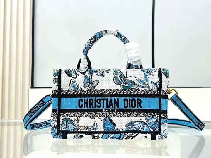 View 1 of DIOR