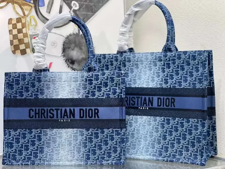 View 1 of DIOR