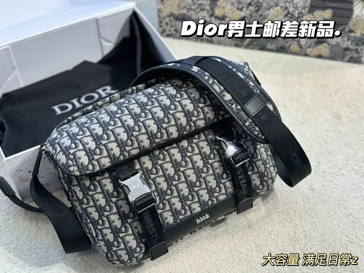 View 1 of DIOR