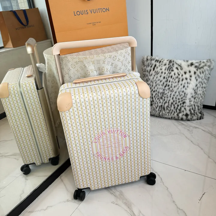 View 1 of LV A貨 Mini Lin Trunks & Bags 復古旅行箱