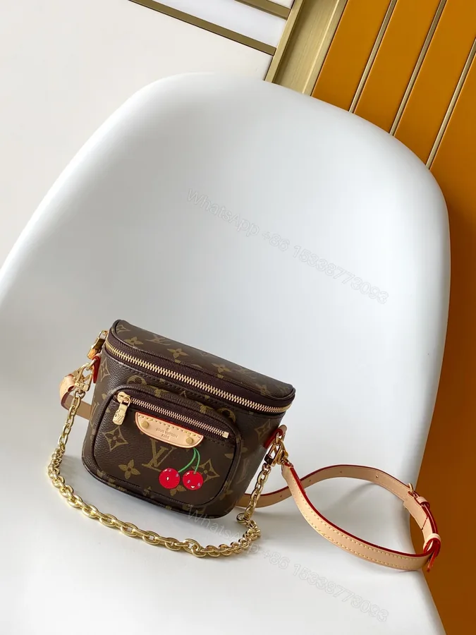 View 1 of LV A貨女士相機包Monogram金鏈百搭小巧款