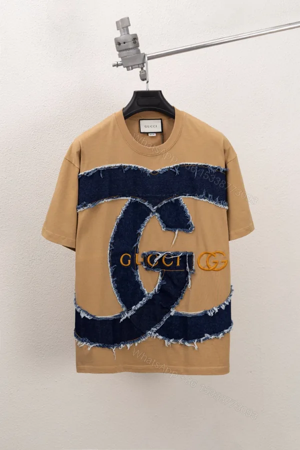 View 1 of Gucci 原單卡其色GG Logo拼接短袖T恤 牛仔質感設計款