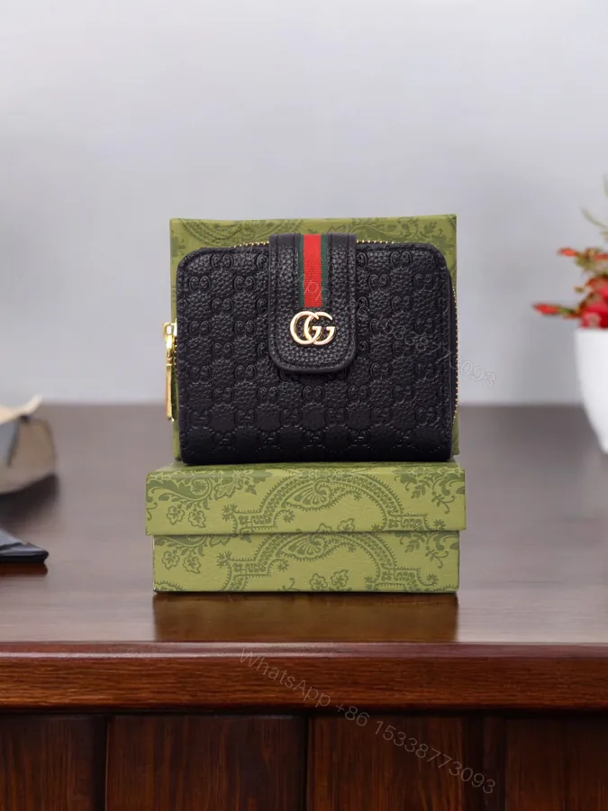 View 1 of Elegance On-the-Go